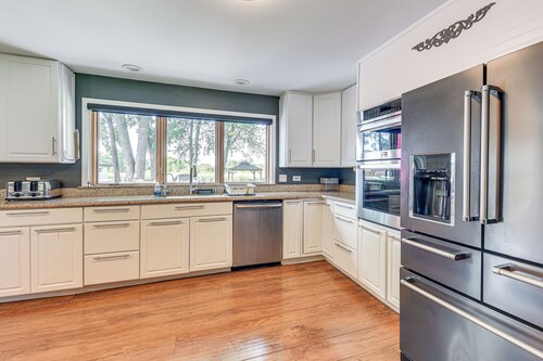 Lakefront Antioch Home w/ Dock, Kayaks & Game Room