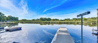 Lakefront Antioch Home w/ Dock, Kayaks & Game Room