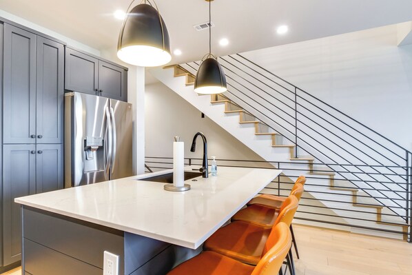 Apartment (3 Bedrooms) | Interior - Peaceful Crested Butte Townhome w/ Mountain Views (Crested Butte)