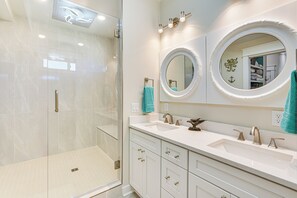 House (Multiple Bedrooms) | Interior - Rooftop Deck & Hot Tub: Mexico Beach Home! (Port St. Joe)
