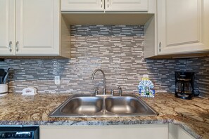 Fridge, microwave, oven, stovetop - FREE Golf&Perks! Updated, Cozy Beachfront Bargain, Amazing Views, Pool&Grills (Panama City Beach)