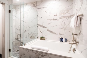 Apartment, 2Â Schlafzimmer | Badezimmer
