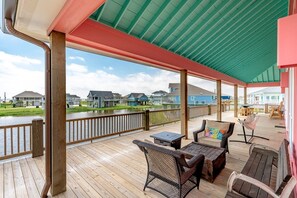 Property grounds - Coral Cabana 4 Bedroom Home by RedAwning (Port Bolivar)