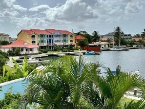 Casa geminada, 2 quartos | Fachada