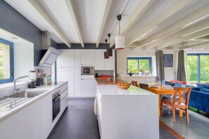 Køleskab, mikrobølgeovn, ovn, opvaskemaskine