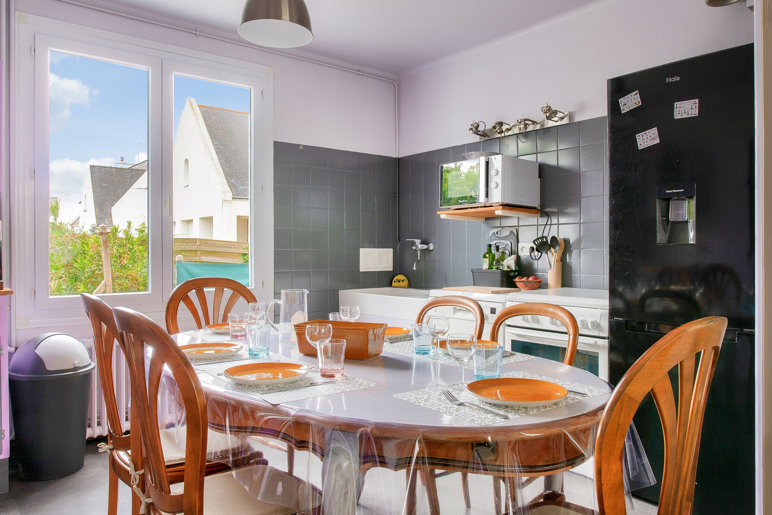 Réfrigérateur, micro-ondes, four, lave-vaisselle