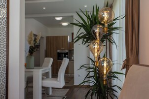 Deluxe Villa | Living area