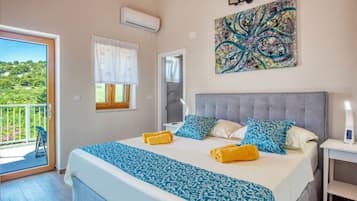 2 bedrooms, in-room safe, iron/ironing board, WiFi