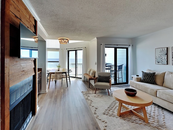 Smart TV - Solana Shores #4 | Gulf Front, Stunning Water Views + Two Balconies! (Perdido Key)