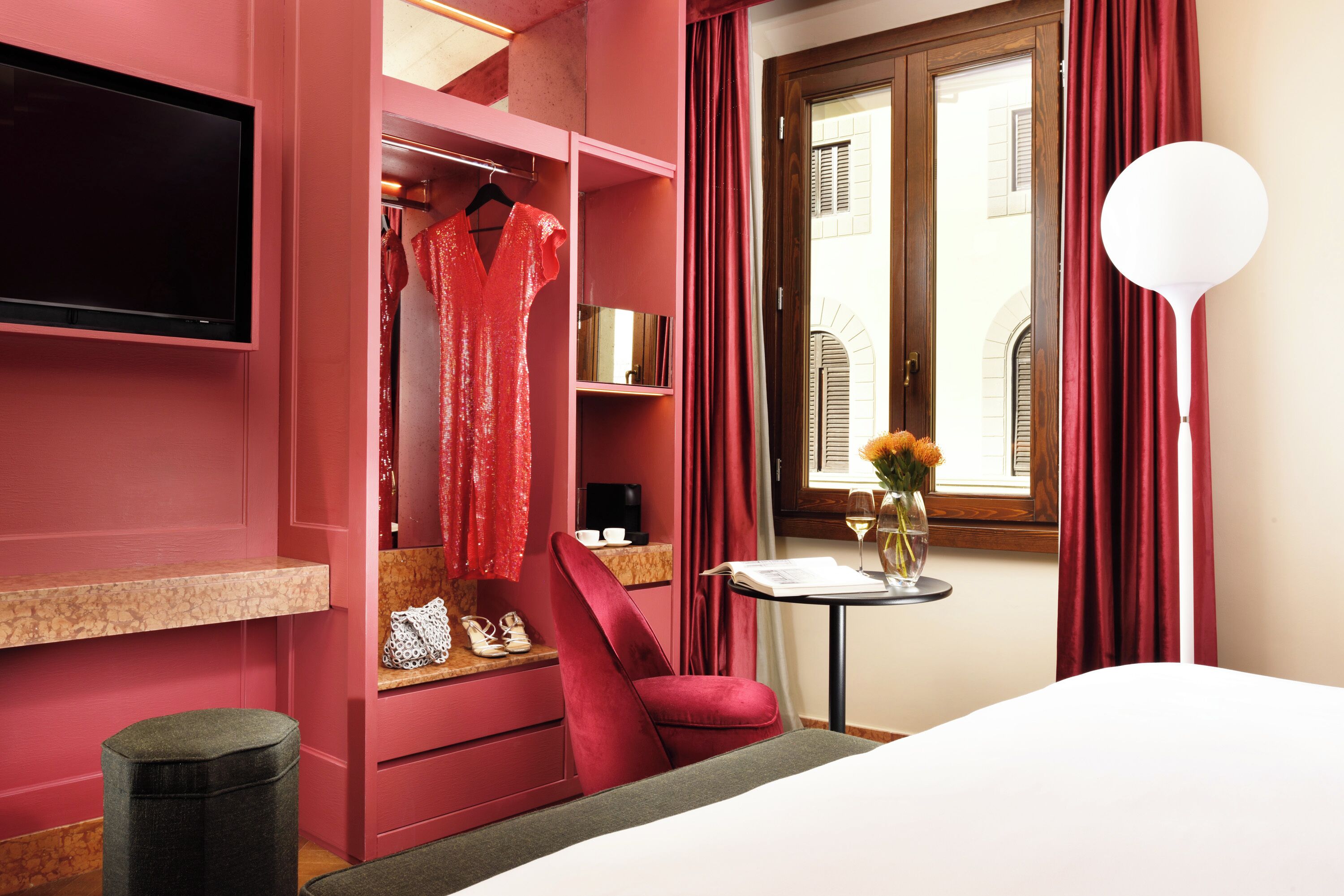 Classic Room | Premium bedding, down duvets, pillow-top beds, minibar