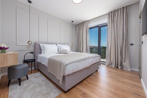 3 soverom, barnesenger (inkludert) og sengetøy