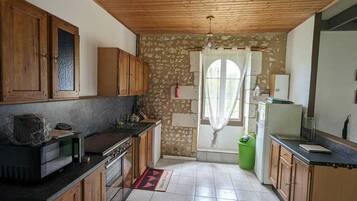 Micro-ondas, fogão, cooktop, lava-louças