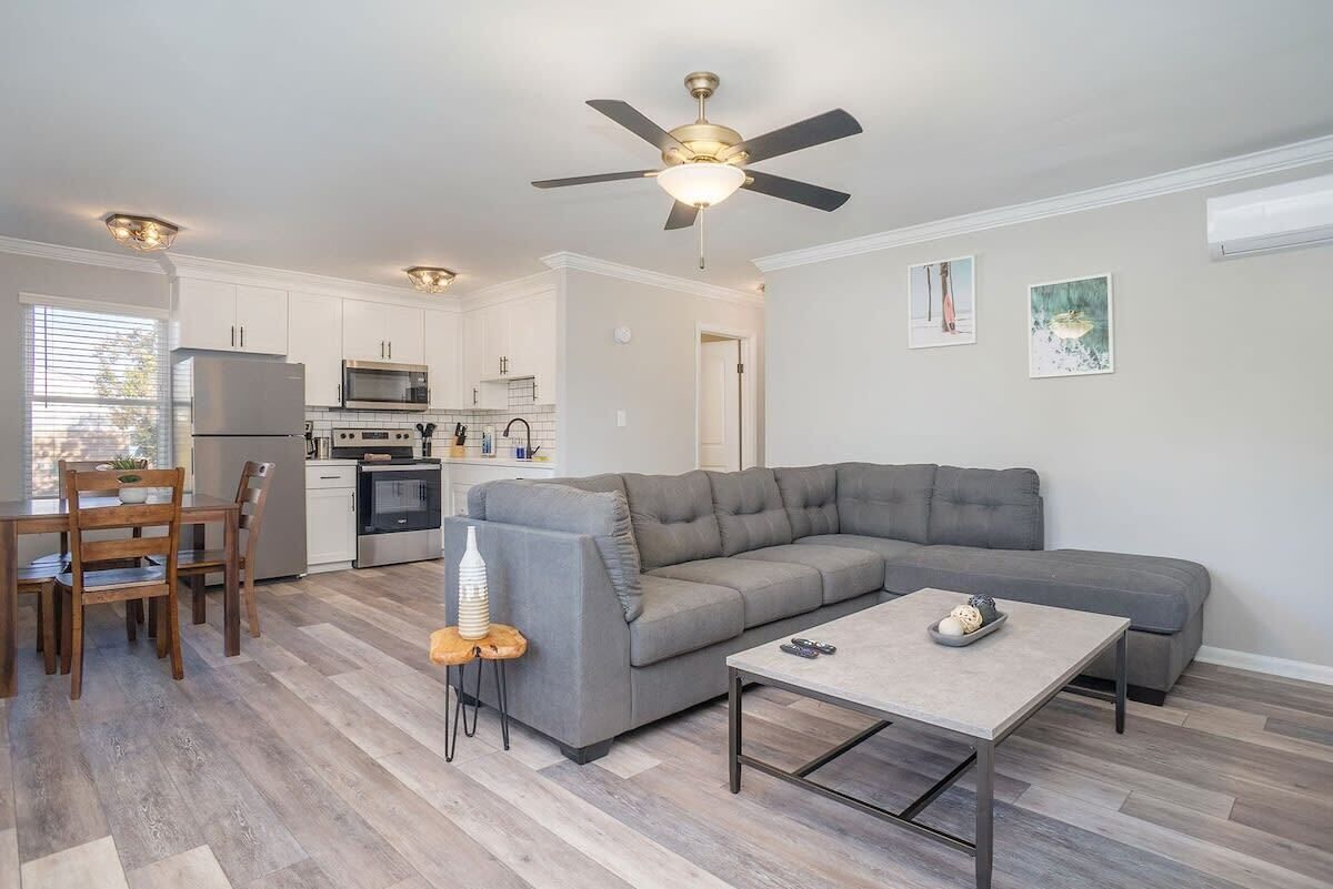 Hillside Cove - Ship Suite