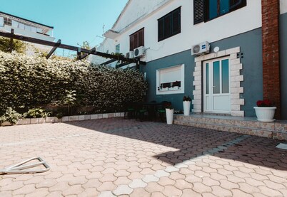 Apartment for 7 people in ground floor of the Villa