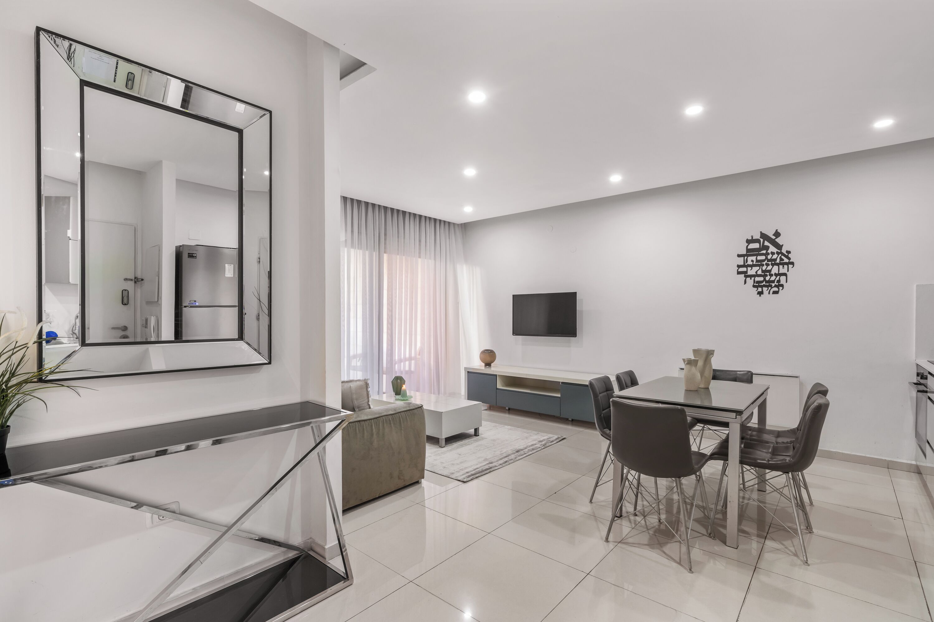 エコノミー アパートメント 2 ベッドルーム 禁煙 | アイロン / アイロン台、WiFi (無料)