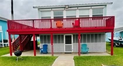 The Bay View. 3 Bedroom, 3 Bath. Private Lighted Fishing Pier.