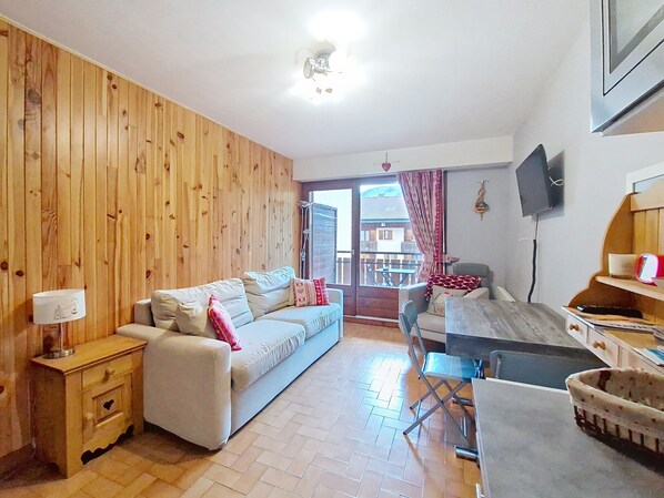 Téléviseur, lecteur de DVD