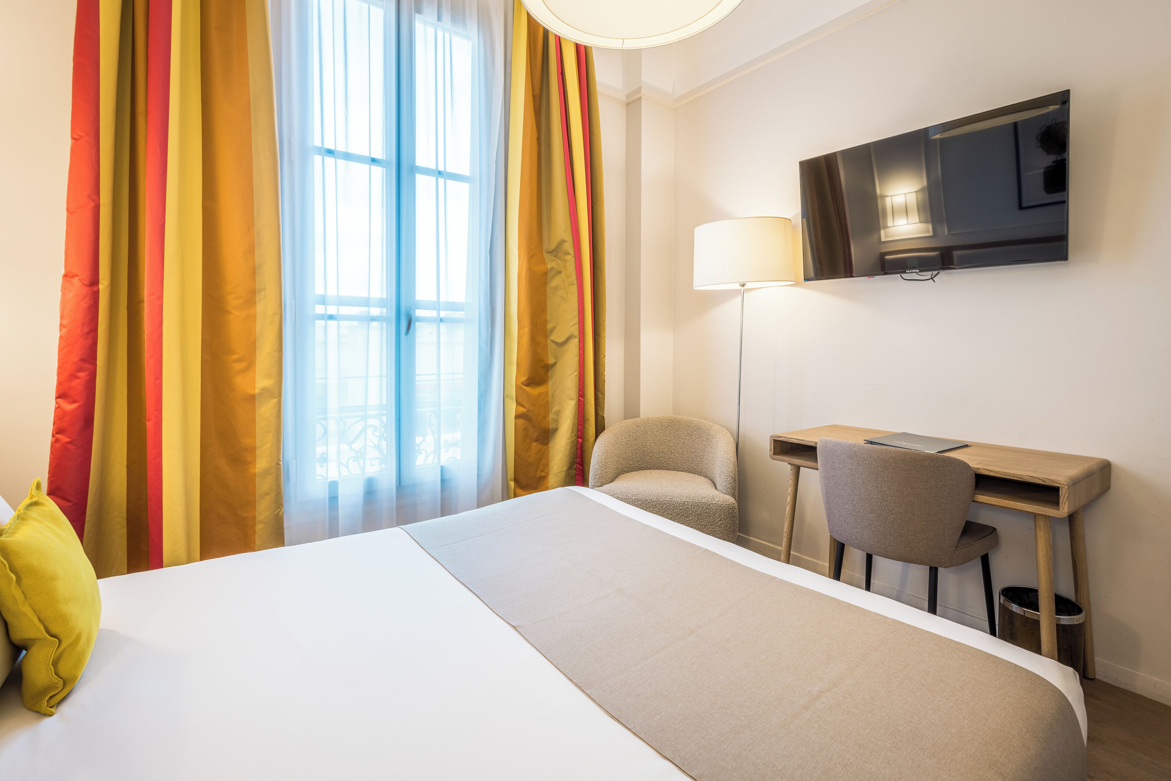 Double Room | In-room safe, free WiFi