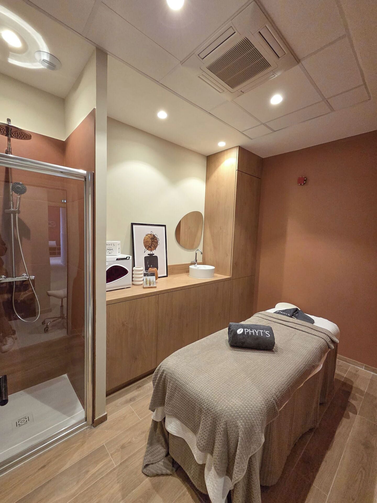 Sauna, vasca idromassaggio, bagno turco, massaggi