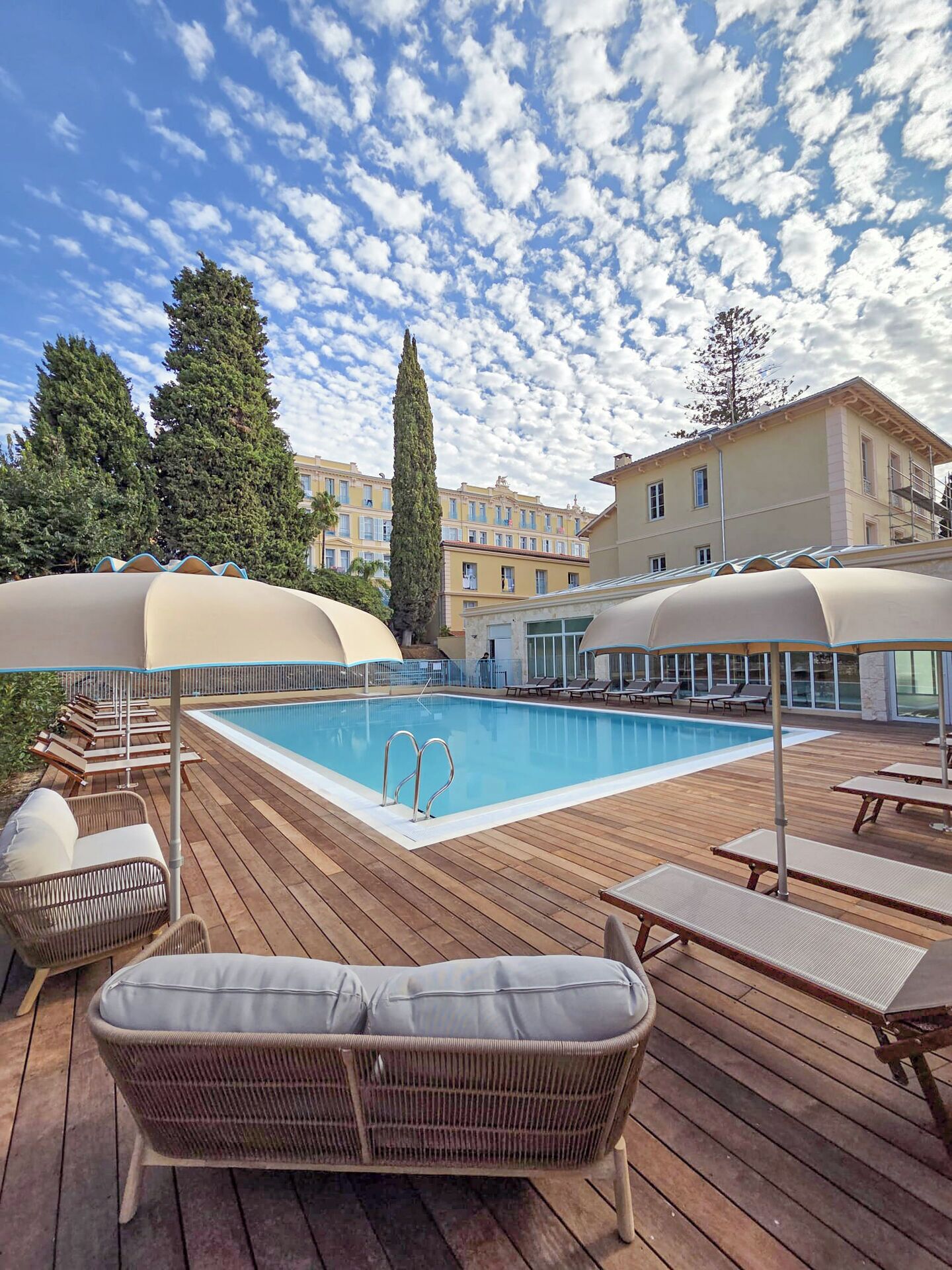 Piscina stagionale all'aperto