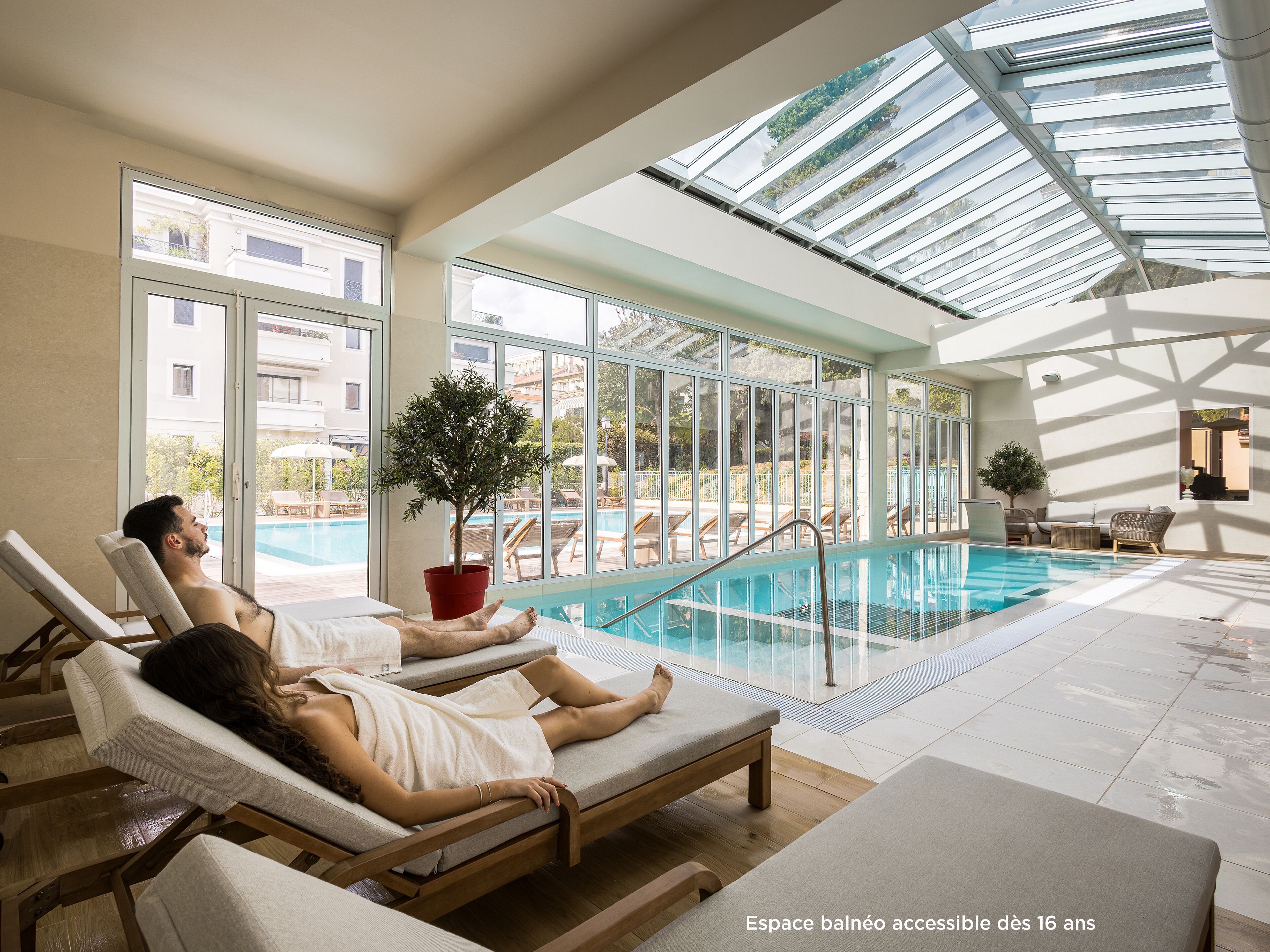 Bain à remous intérieur