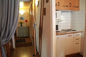 Fridge, microwave, oven, dishwasher - RESIDENCE RSA4 SWIMMING POOL & CENTER 6 pers. (Châtel)