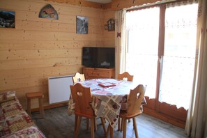 تناول الطعام