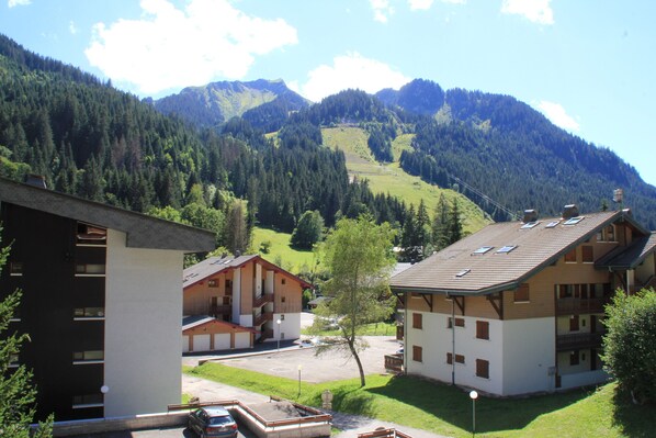 Exterior - Portes Du Soleil PSA46 TELECABINE & MOUNTAIN 4 Per (Châtel)