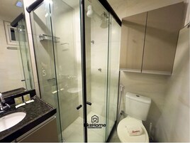 Estúdio básico | Banheiro