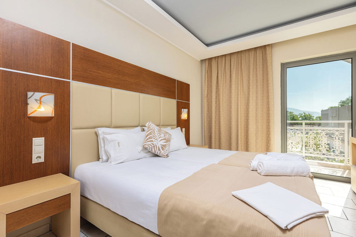 In-room safe, soundproofing, iron/ironing board (on request)