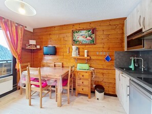 Fridge, microwave, oven, dishwasher - VERONICA VR79 NATURE & MOUNTAIN 3 Pers. (Châtel)