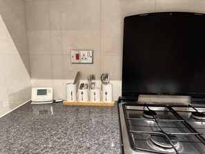 Apartment | Bathroom - Cedar Wembley Park Serviced Apartments by Edens (Wembley)