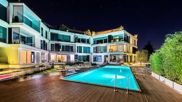 Front of property – evening/night