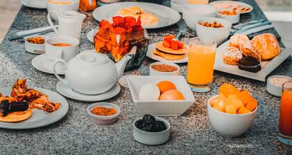 Suite Matrimonial King and living Room at VPX Hotel