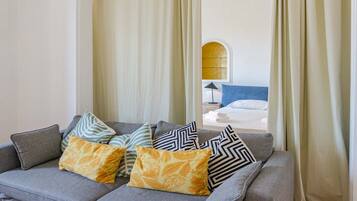 Classic Apartment, 4 Bedrooms, Non Smoking, City View