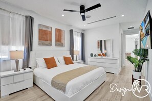 3 Schlafzimmer, laptopgeeigneter Arbeitsplatz, Bügeleisen/Bügelbrett