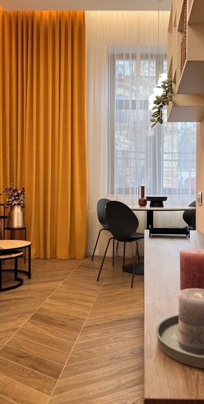 Premium Apartment | Individually decorated, individually furnished, desk, laptop workspace - PoshSpot Apartments (Cluj-Napoca)