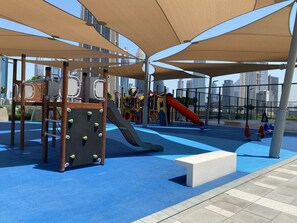 Children’s area - Modern Luxe 1BR - 8 Mins Burj Khalifa & Dubai Mall (Dubai)