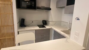 Uklassifisert bilde, 2 av 10, knapp