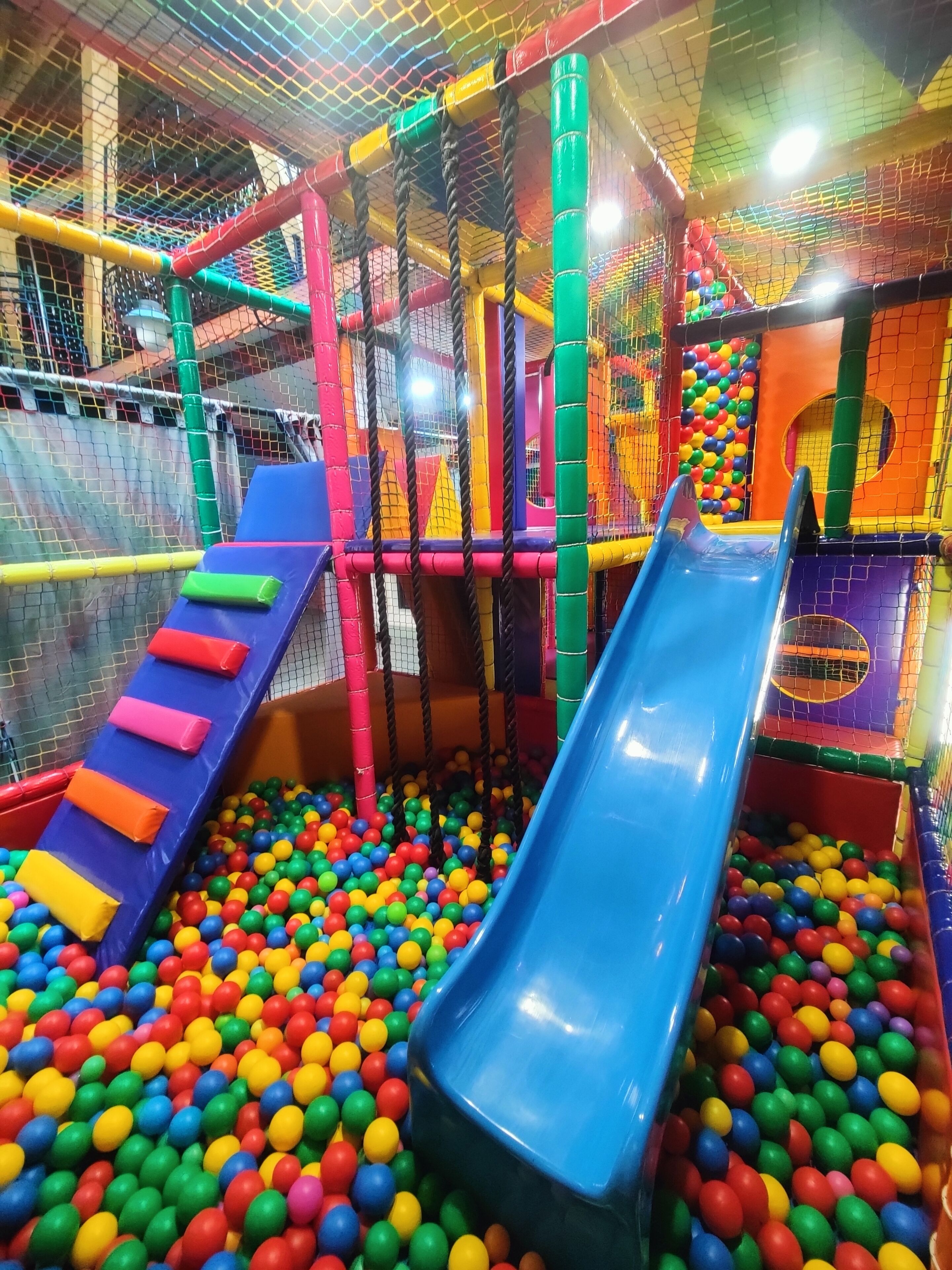 Innen-Kinderspielplatz