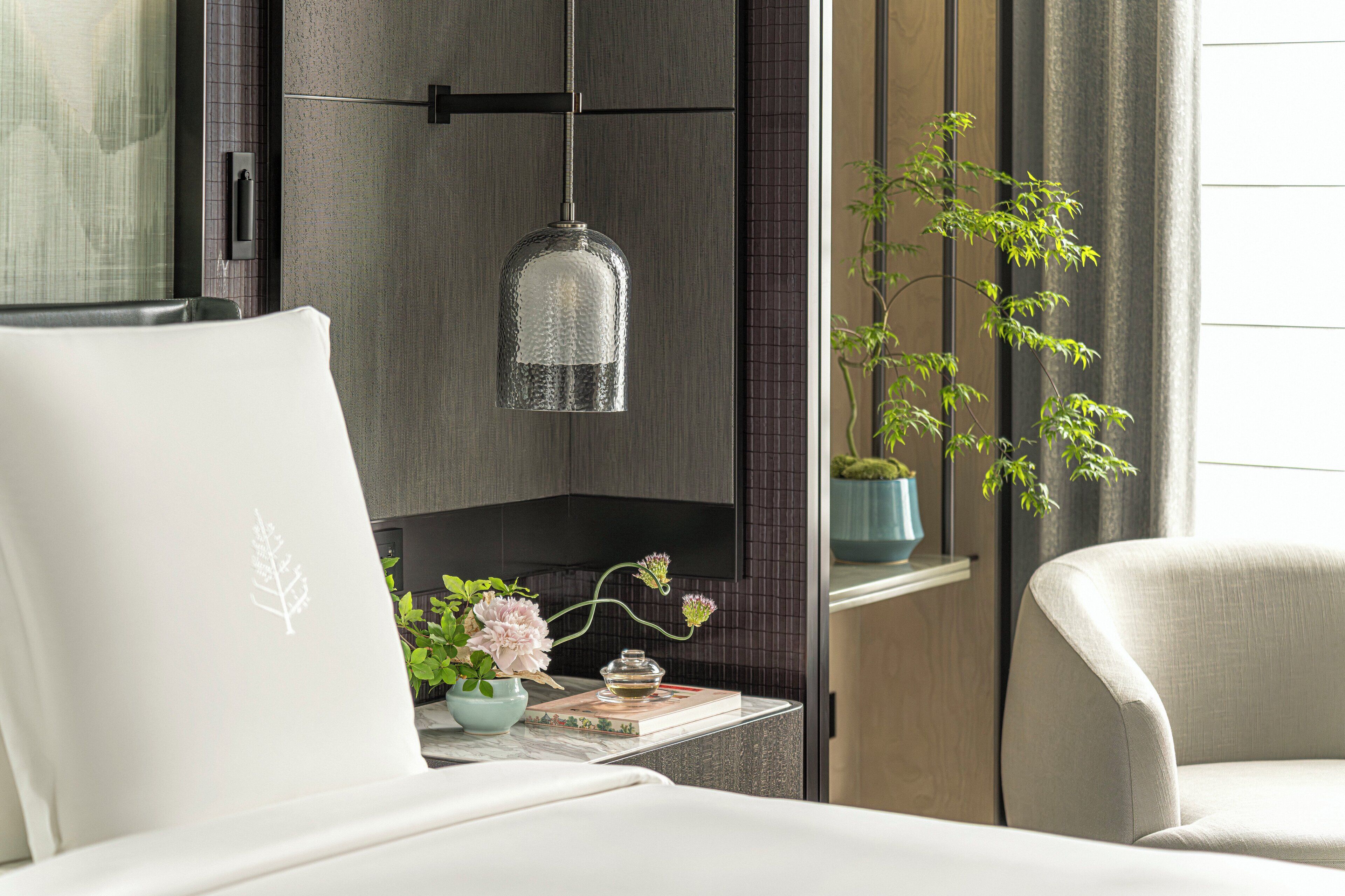 Premier kamer, 1 kingsize bed, uitzicht op de stad (Grand) | Luxe beddengoed, pillowtop-bedden, een minibar, een kluis op de kamer