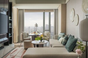 Suite (Hangzhou) | Sengetøy av topp kvalitet, senger med overmadrass og minibar