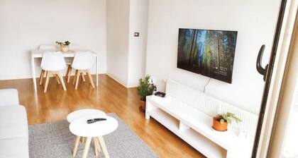 Just what you're looking for! 2 Bedrooms/2 Bathrooms/Stage