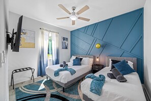 Studio (6 Bedrooms)
