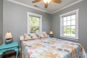 2 bedrooms, WiFi - Pelican's Nest - Soundside, 5 min to beach, 2BR 1BA, Atlantic Beach (Atlantic Beach)