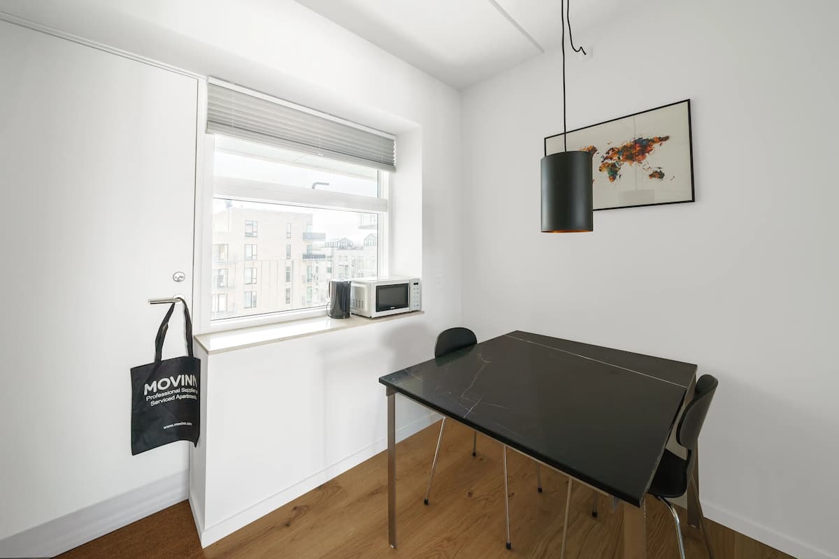 Basic Apartment | Living area