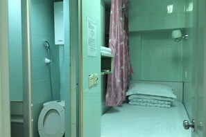 Unclassified image, 5 of 39, button - Wing Lee Guest House (Hong Kong)