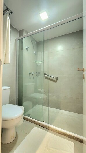 Apartment | Bathroom - Conforto em Tambaú próx ao mar (João Pessoa)