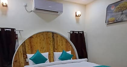 Tiger Sanskriti Resort -Superior Twin Room