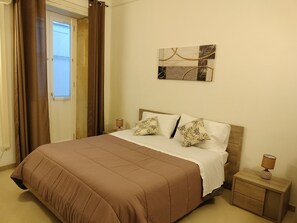 2 soverom, strykejern/-brett, wi-fi (inkludert) og sengetøy